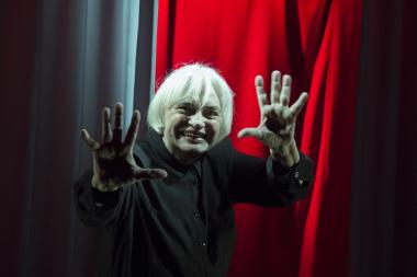 Hea Teatri Auhinna pälvis nukunäitlejanna Helle Laas