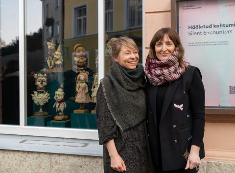 Avati aknanäitus „Hääletud kohtumised”